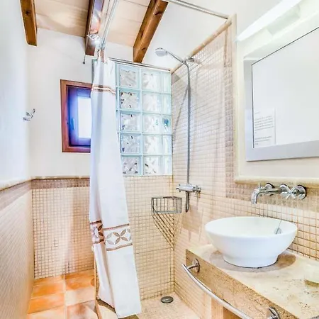 Sleeps 10 Pool Air Con Wifi